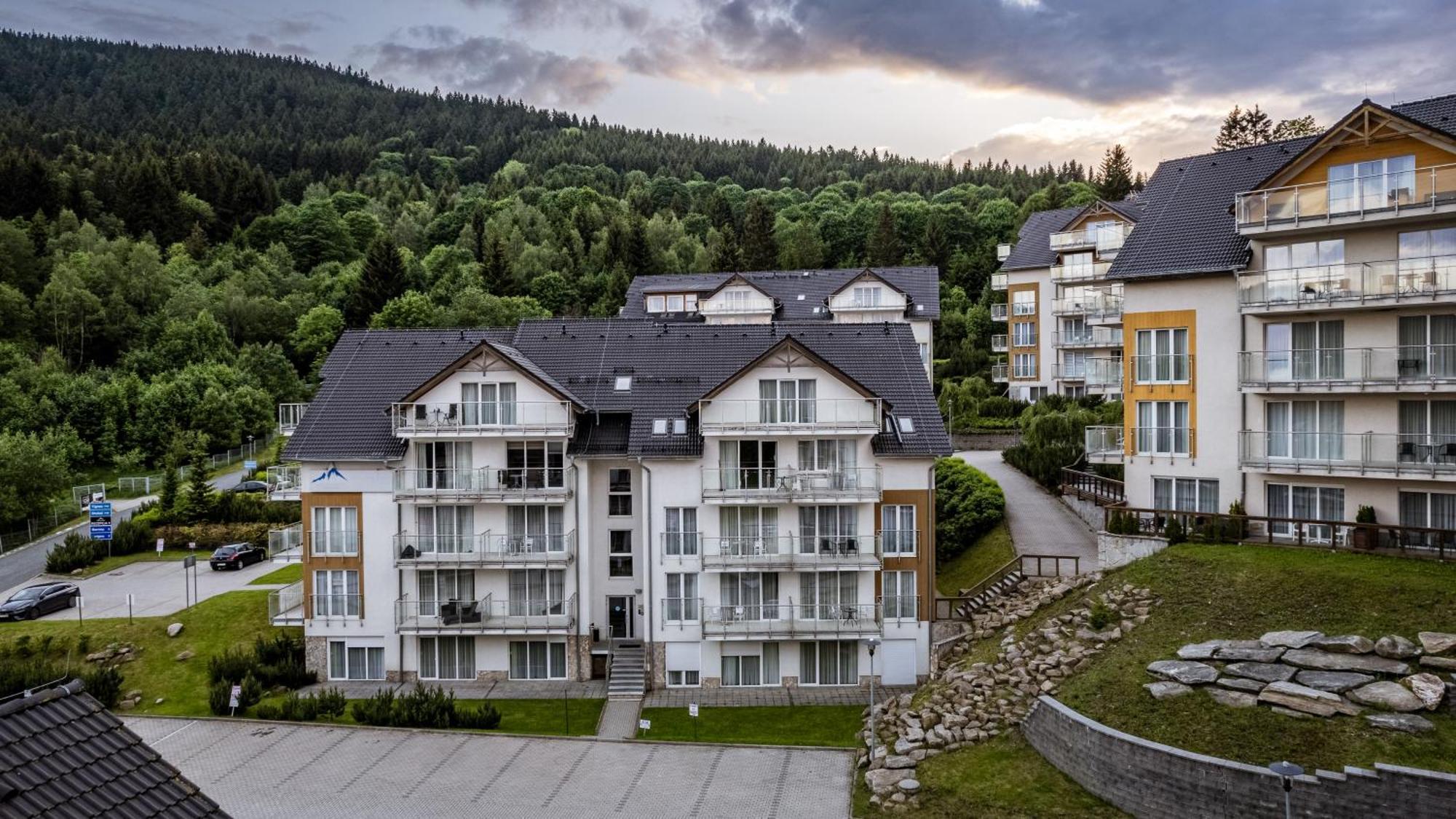Apartment Tignes - Czarna Gora By Sun & Snow Z Nielimitowanym Basenem
